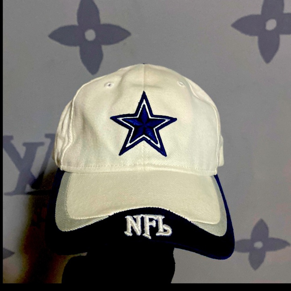 White NFL vintage cowboy cap